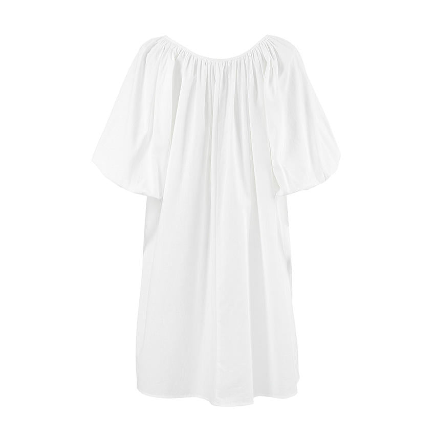 White short robe dress fabric and neckline detail